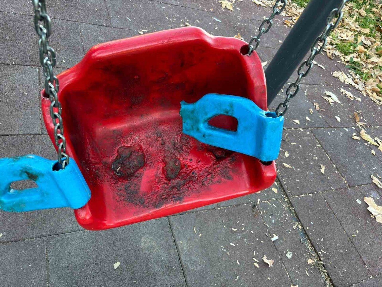 SAMSUN'UN CANİK İLÇESİNDE BULUNAN PARKLARA CİDDİ ZARARLAR VERİLDİ. CANİK BELEDİYESİ, PARKLARIN VE...