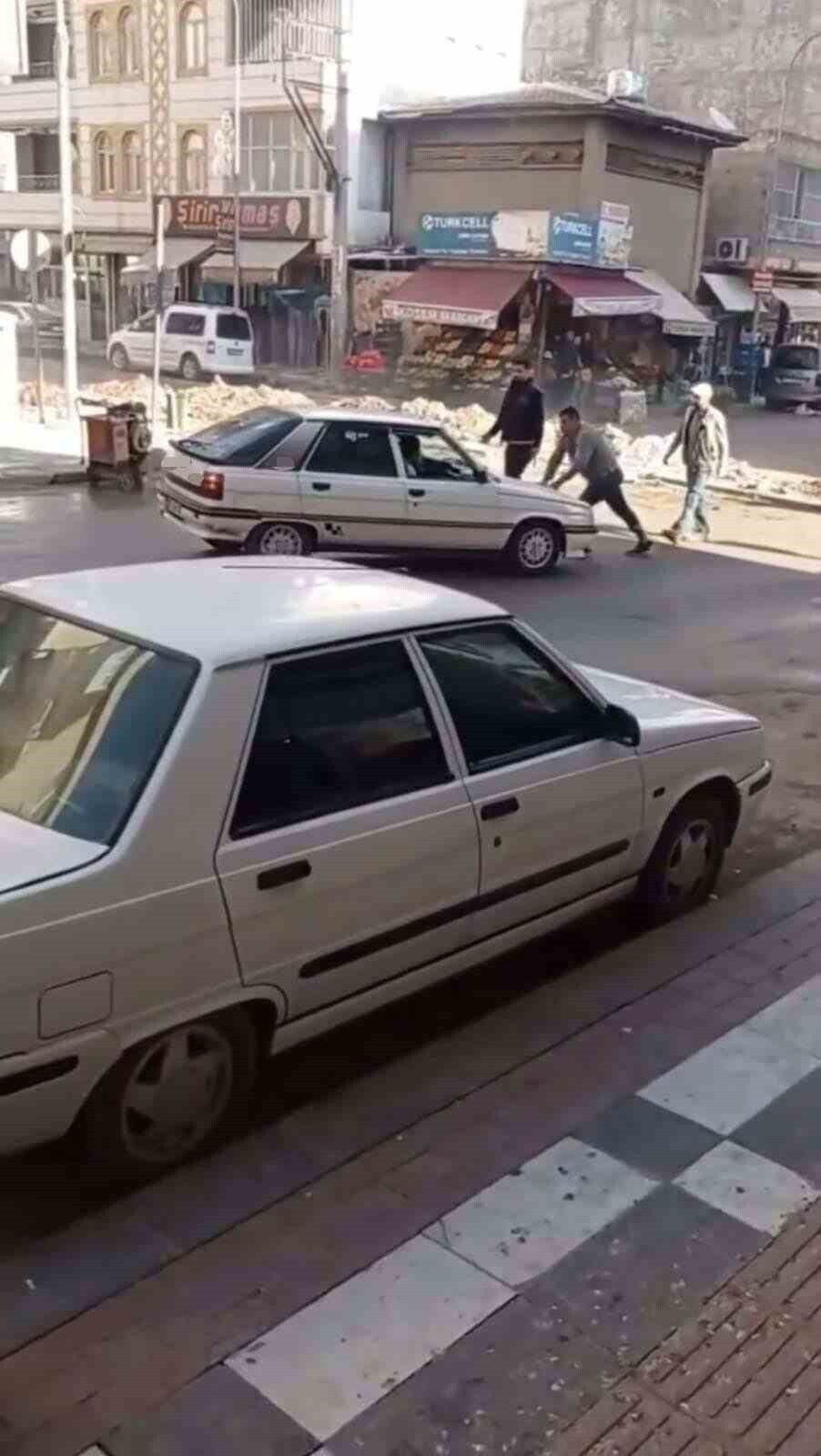 ŞANLIURFA'DA DOĞALGAZ HATTI PATLADI: FACİA KIL PAYI ATLATILDI