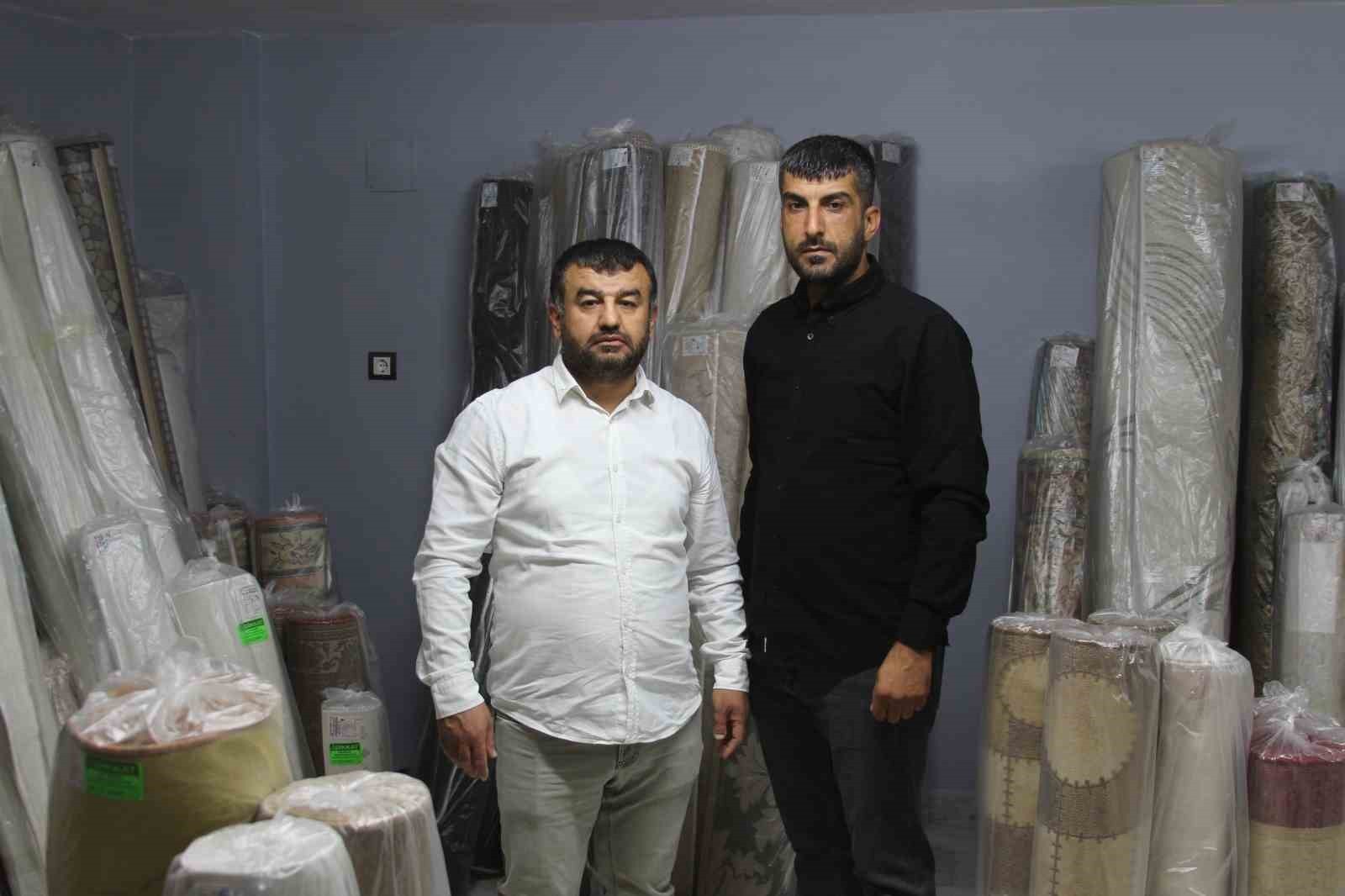 SEYFETTİN ALTUN (SOLDA) VE MEHMET REŞİT ERKEK (SAĞDA)