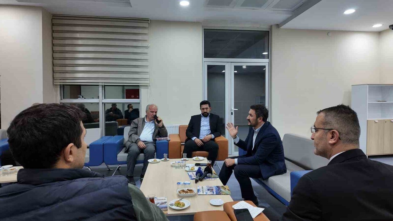 SİİRT’TE SPOR ALTYAPISININ GÜÇLENDİRİLMESİNE YÖNELİK YATIRIMLAR DEVAM EDİYOR.