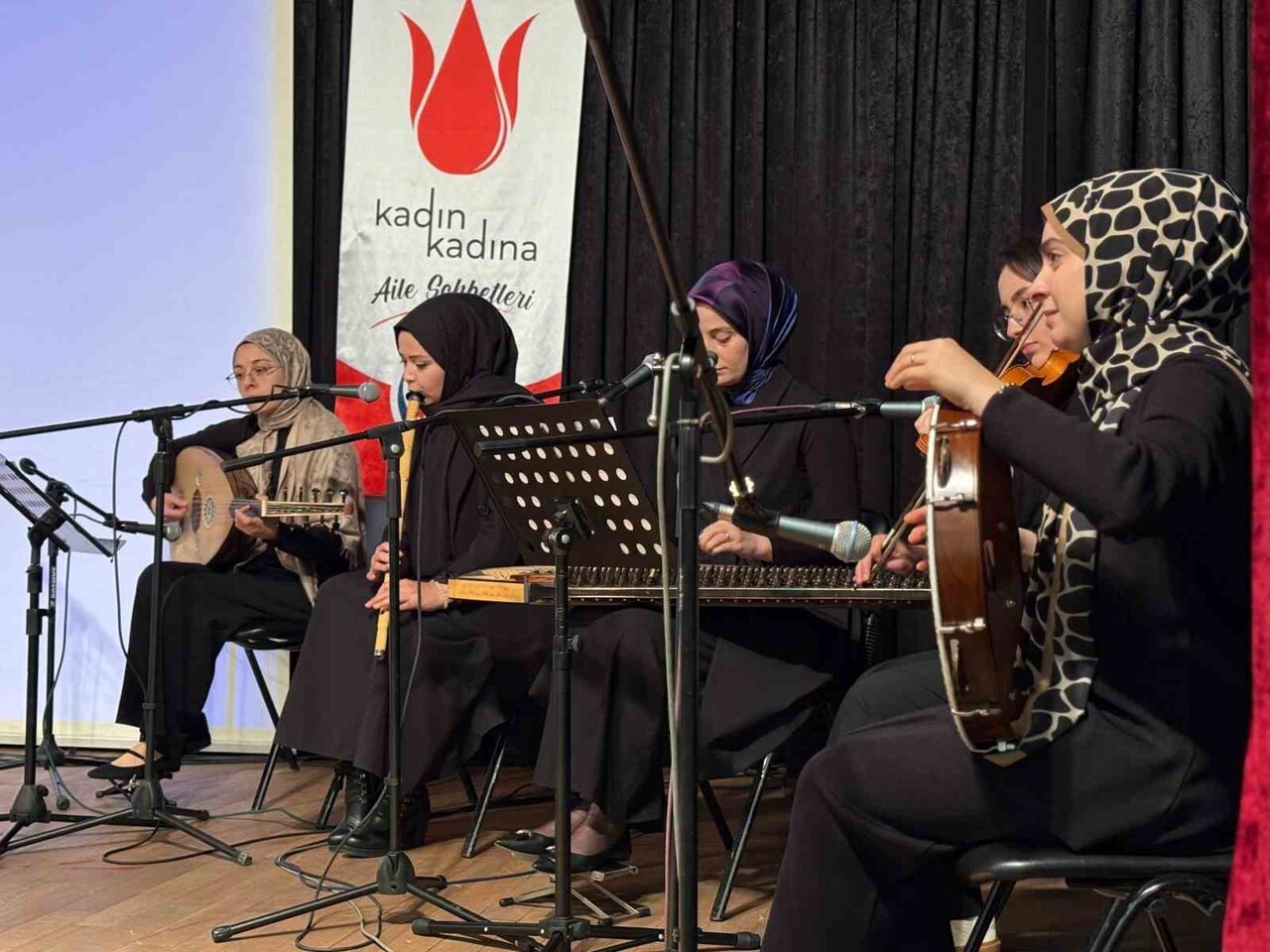 SİNCAN BELEDİYESİ, KADINLAR İÇİN BİR SOHBET ORTAMI OLUŞTURUYOR. BELEDİYE BU KAPSAMDA ‘KADIN KADINA...