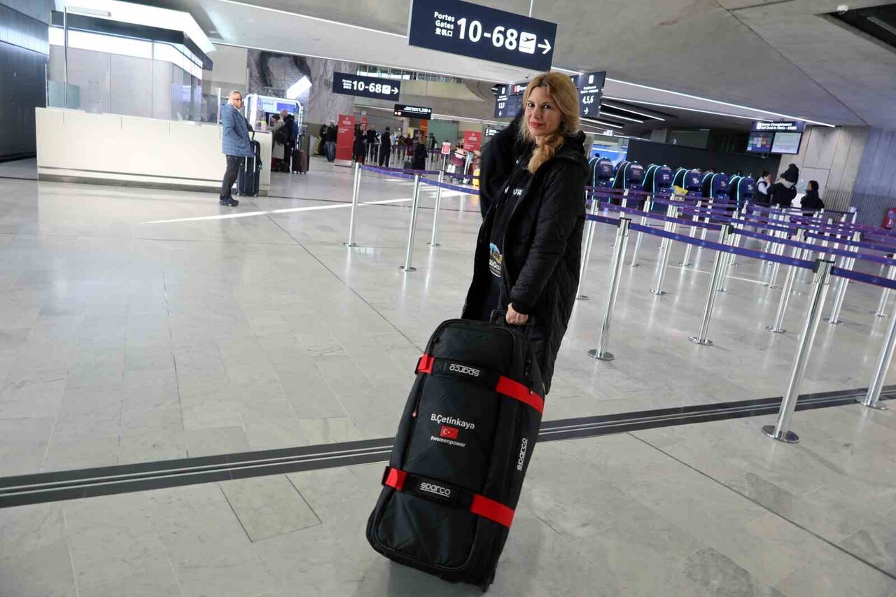 SUUDİ ARABİSTAN'DA YAPILACAK DÜNYA RALLİ ŞAMPİYONASI'NDA MÜCADELE EDECEK OLAN BURCU ÇETİNKAYA...