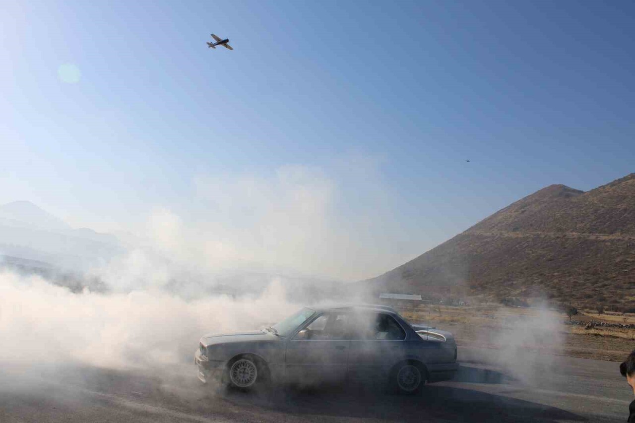 TALAS HAVACILIK KULÜBÜ VE ERCİYES KLASİK OTOMOBİLCİLER DERNEĞİ TARAFINDAN DÜZENLENEN ETKİNLİKTE...