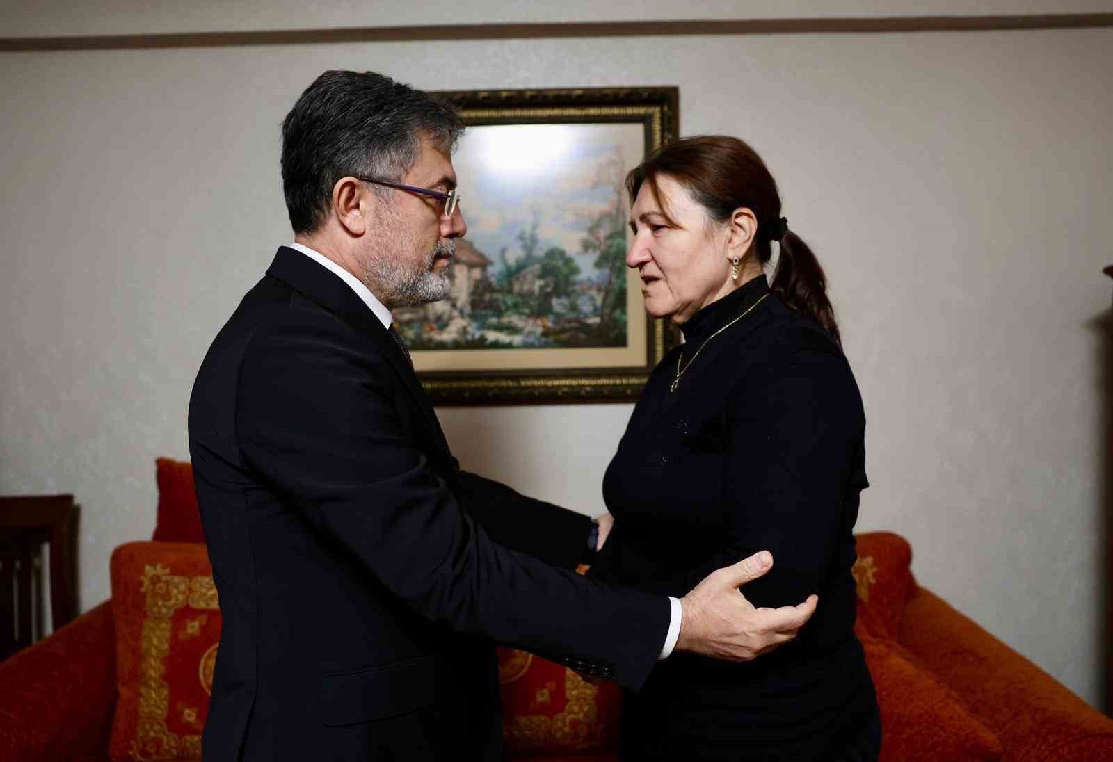 TARIM VE ORMAN BAKANI YUMAKLI'DAN, HIRVATİSTAN’DA DÜŞEN UÇAKTA ŞEHİT OLAN PİLOTUN AİLESİNE...