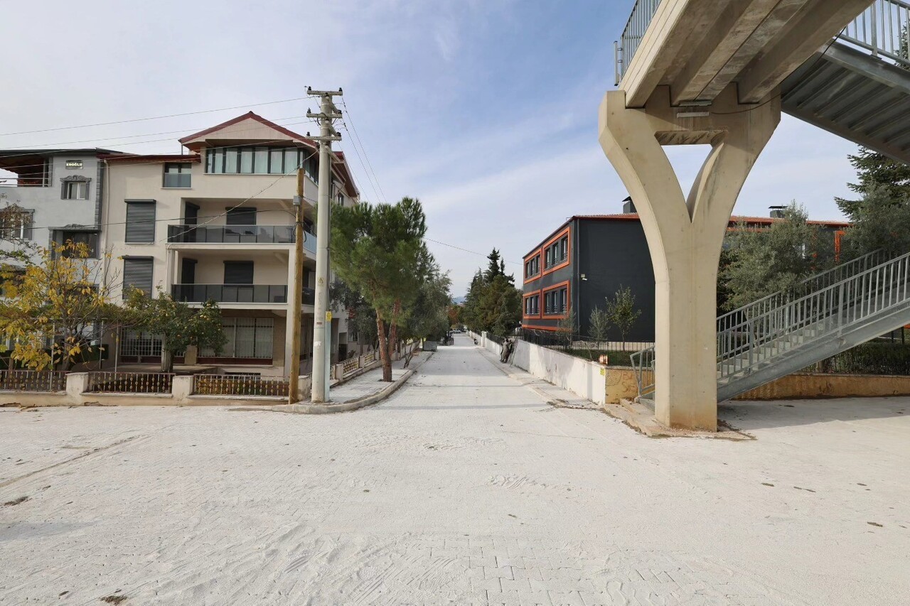 TAVAS BELEDİYESİ ALT YAPI ÇALIŞMALARI TAMAMLANAN MAHALLELERDE ÜST YAPI ÇALIŞMALARINI DA ZAMAN...