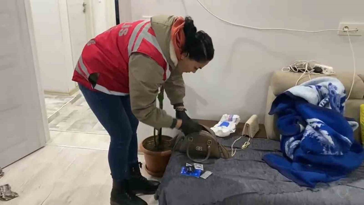 TEKİRDAĞ EMNİYET MÜDÜRLÜĞÜ ASAYİŞ ŞUBE MÜDÜRLÜĞÜNÜN YÜRÜTTÜĞÜ SORUŞTURMA KAPSAMINDA ÇORLU’DA...