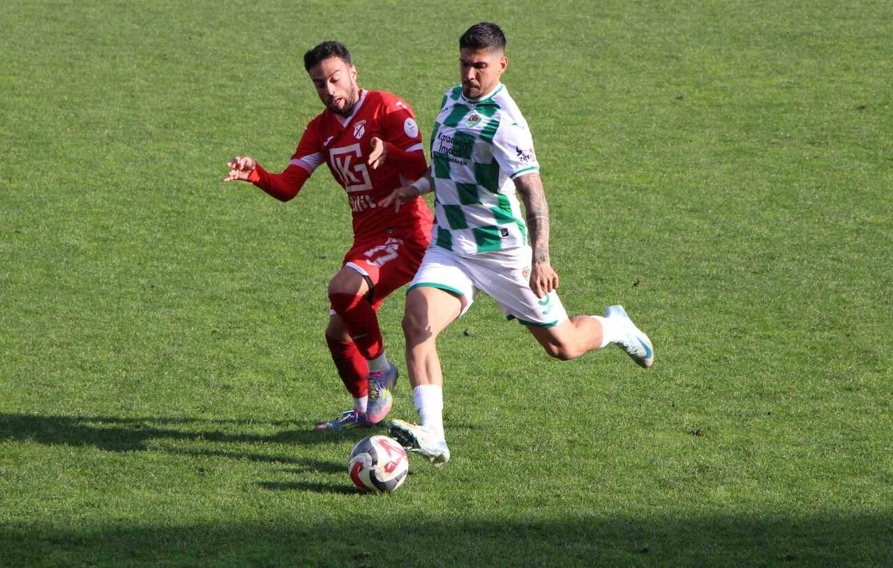 TFF 3. LİG 3. GRUP 11. HAFTA MAÇINDA AMASYASPOR, SAHASINDA KONUK ETTİĞİ SEBAT GENÇLİK SPOR'A...