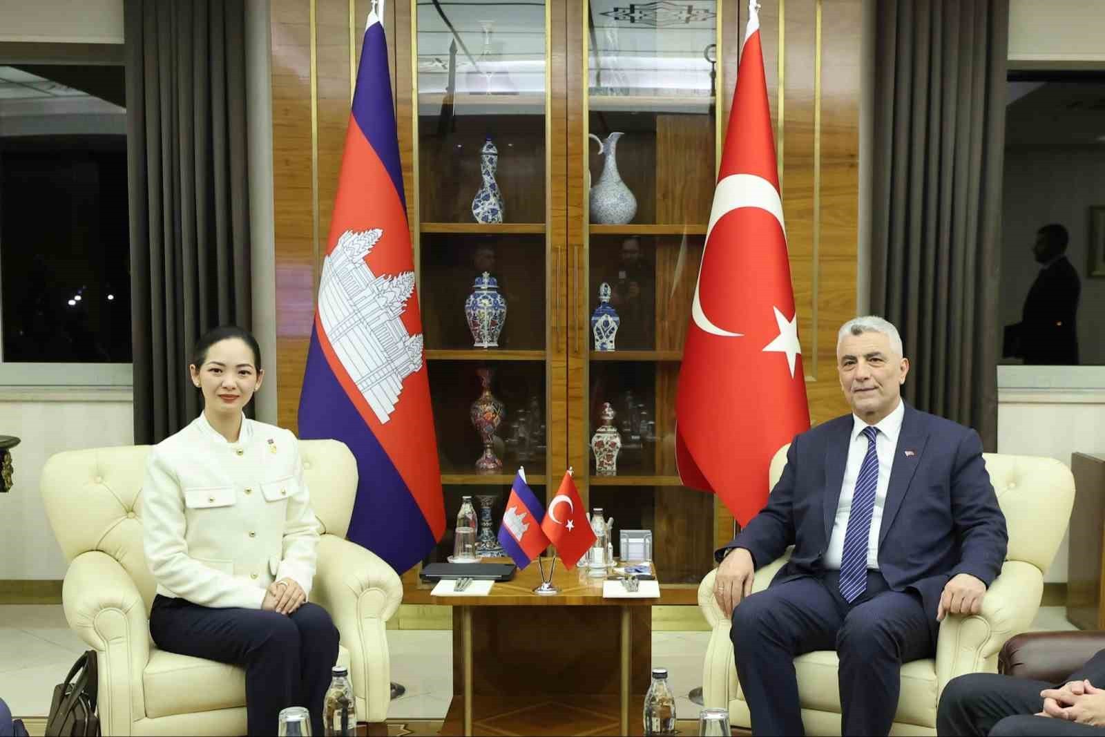 TİCARET BAKANI ÖMER BOLAT, TÜRKİYE-KAMBOÇYA KARMA EKONOMİK KOMİSYONU 4. DÖNEM TOPLANTISI...