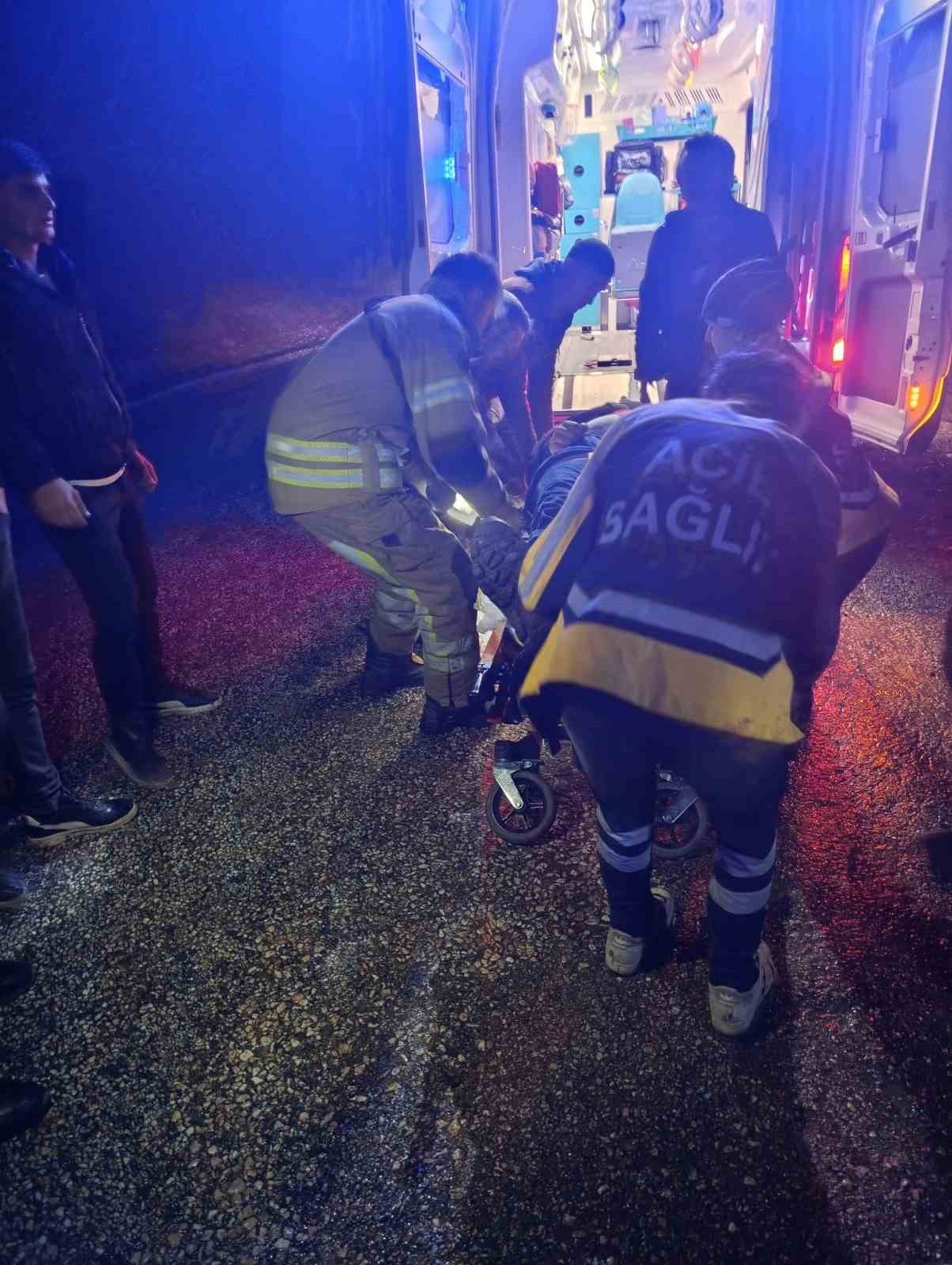 TOKAT (İHA) - TOKAT’TA ALKOLLÜ SÜRÜCÜNÜN KULLANDIĞI OTOMOBİL ŞARAMPOLE YUVARLANDI.