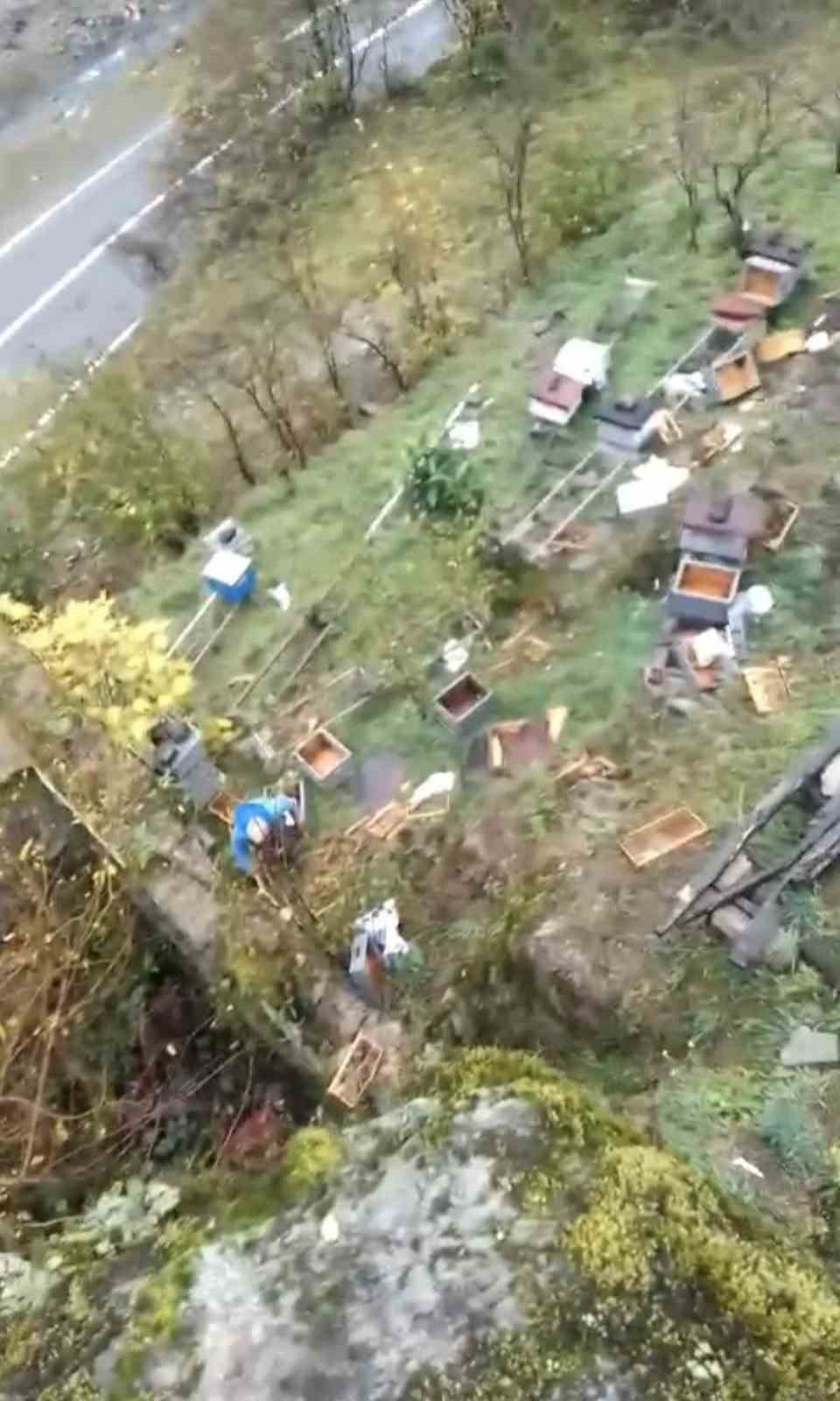 TRABZON’UN ARAKLI İLÇESİNE BAĞLI TAŞGEÇİT MAHALLESİ’NDE ARICILIK YAPAN ZİYA KOTAMAN’A AİT ARI...