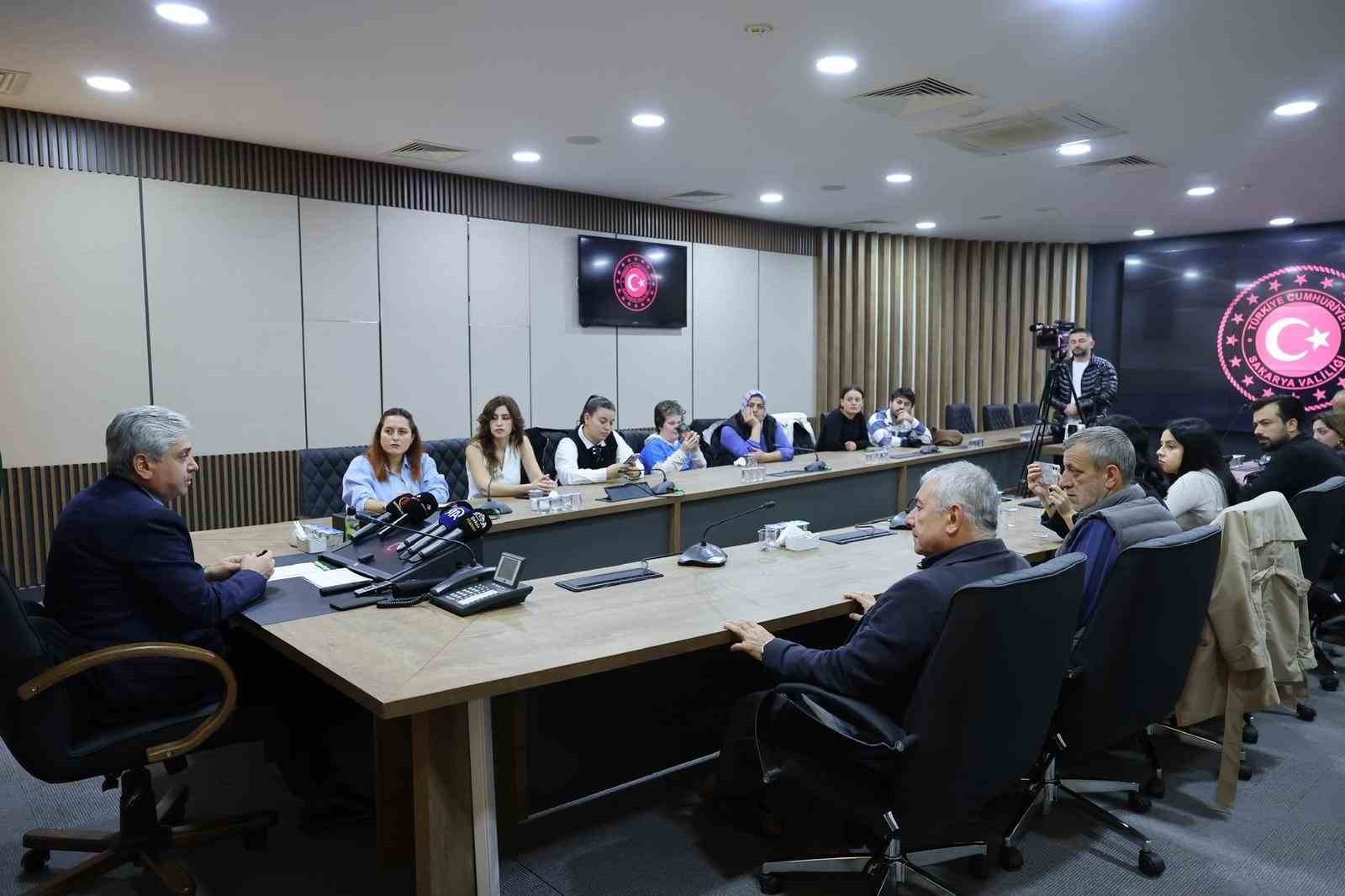 TRAFİK DENETİMLERİNDE İSE 447 BİN 67 ARAÇ VE SÜRÜCÜNÜN KONTROL EDİLDİĞİ UYGULAMALARDA 216 MİLYON...