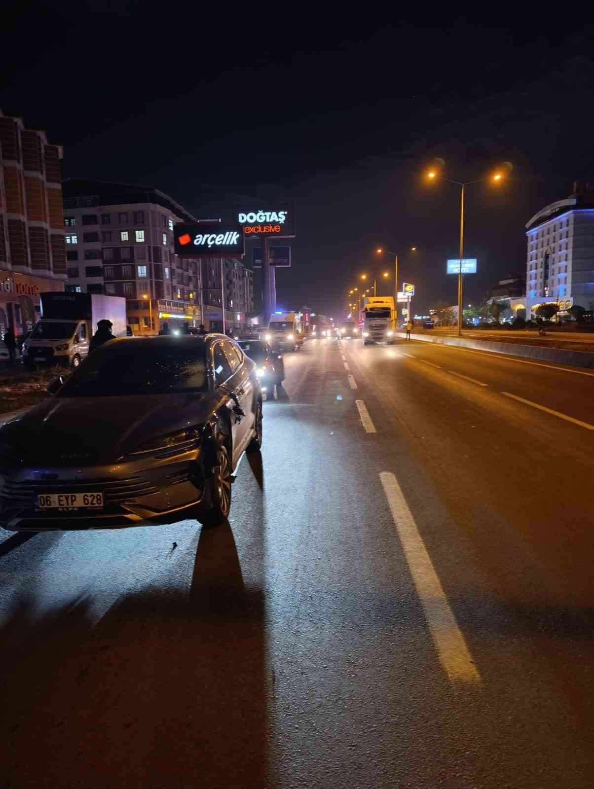 TRAFİK KAZASI CAN ALDI: AĞRI’DA 1 ÖLÜ, 1 AĞIR YARALI