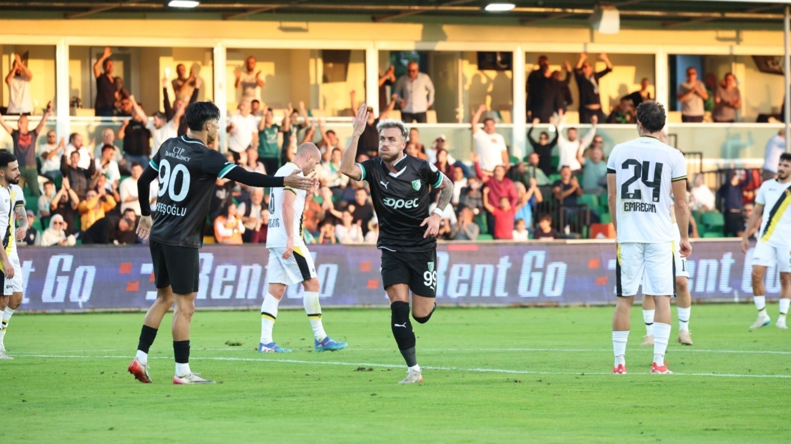 TRENDYOL 1. LİG’İN 13. HAFTASINDA BODRUM FK, SAHASINDA İSTANBULSPOR’U 5-0 MAĞLUP ETTİ.