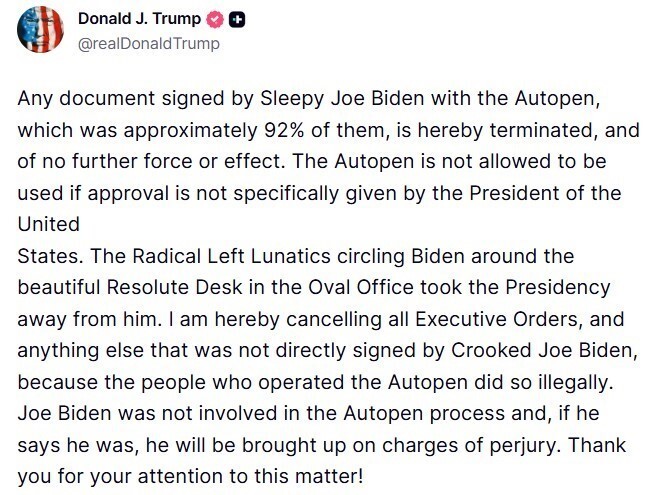 TRUMP, SELEFİ BİDEN'IN KENDİSİ TARAFINDAN İMZALANMADIĞINI ÖNE SÜRDÜĞÜ TÜM BAŞKANLIK...