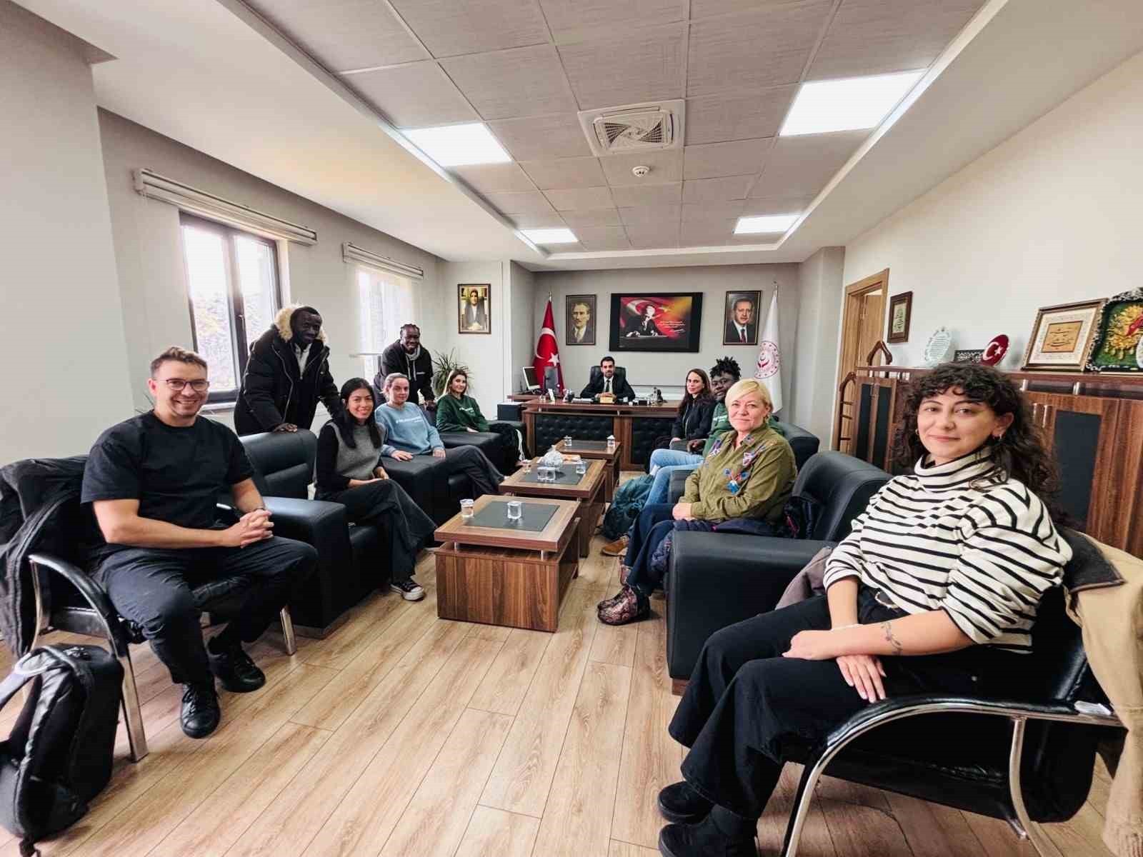 TUNCELİ AİLE VE SOSYAL HİZMETLER İL MÜDÜRLÜĞÜ, KADINLARIN EKONOMİK OLARAK GÜÇLENMESİ AMACIYLA...