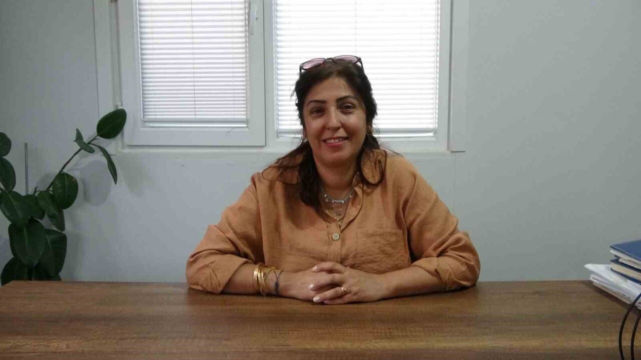 TUNCELİ MERKEZ İLÇESİNDEKİ MAHALLELERİN TEK KADIN MUHTARI SELMA İZCİ, YAKLAŞIK 22 BİN NÜFUSUYLA...