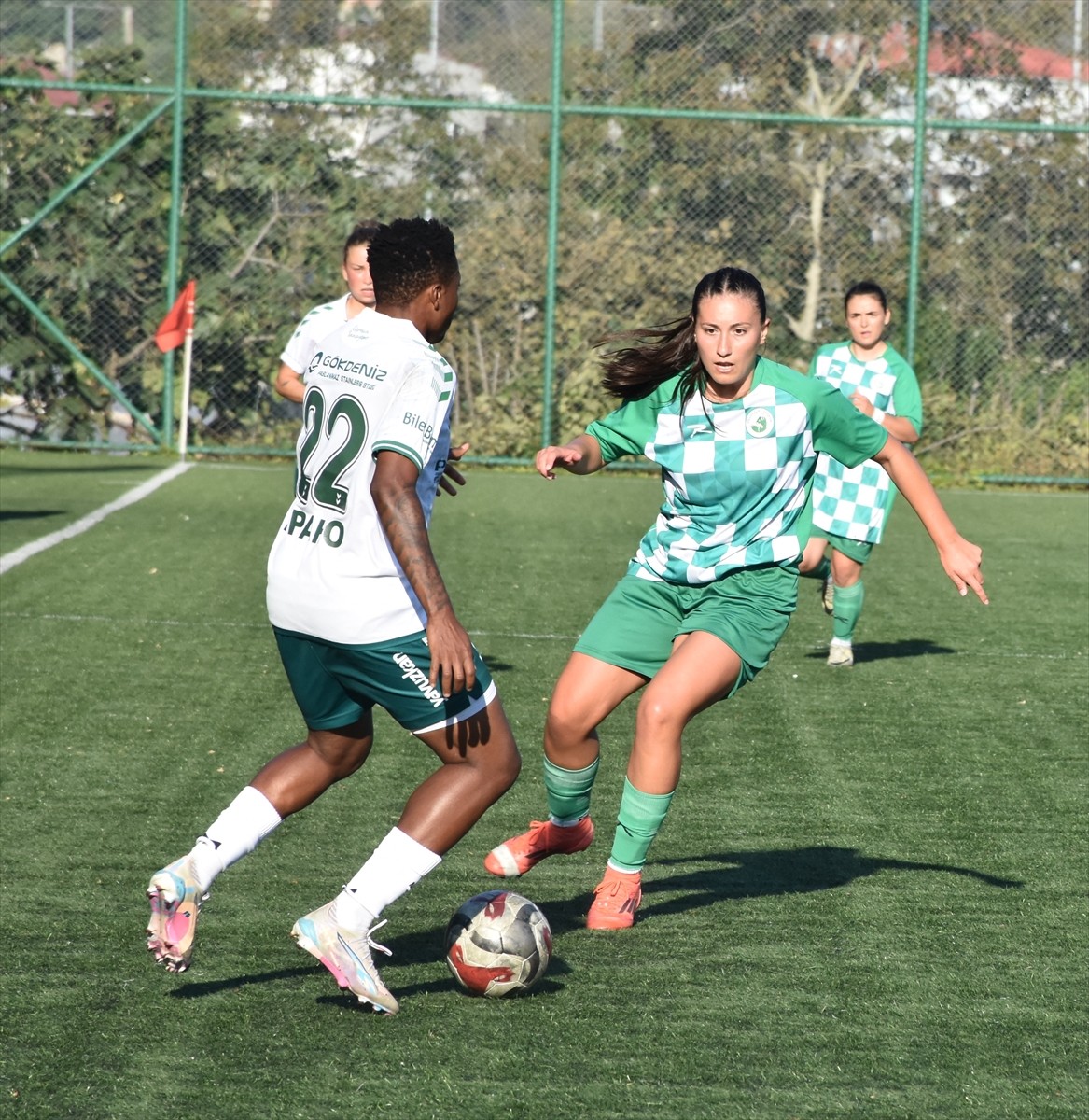 Turkcell Kadın Futbol Süper Ligi'nin 6. haftasında Çekmeköy Bilgidoğa, deplasmanda Prolift Giresun...