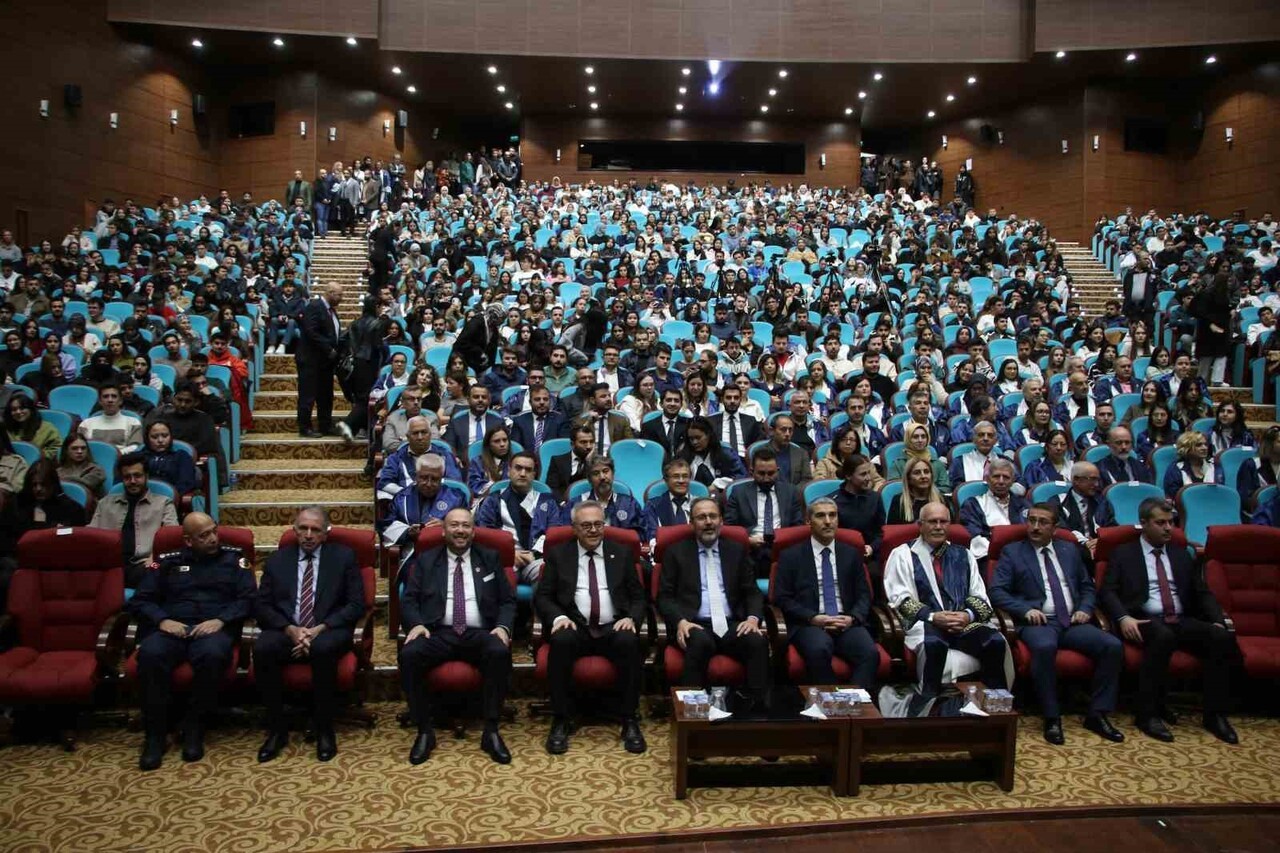 UŞAK ÜNİVERSİTESİ 2025-2026 AKADEMİK YILI AÇILIŞ TÖRENİ, UŞAK ÜNİVERSİTESİ RECEP TAYYİP ERDOĞAN...