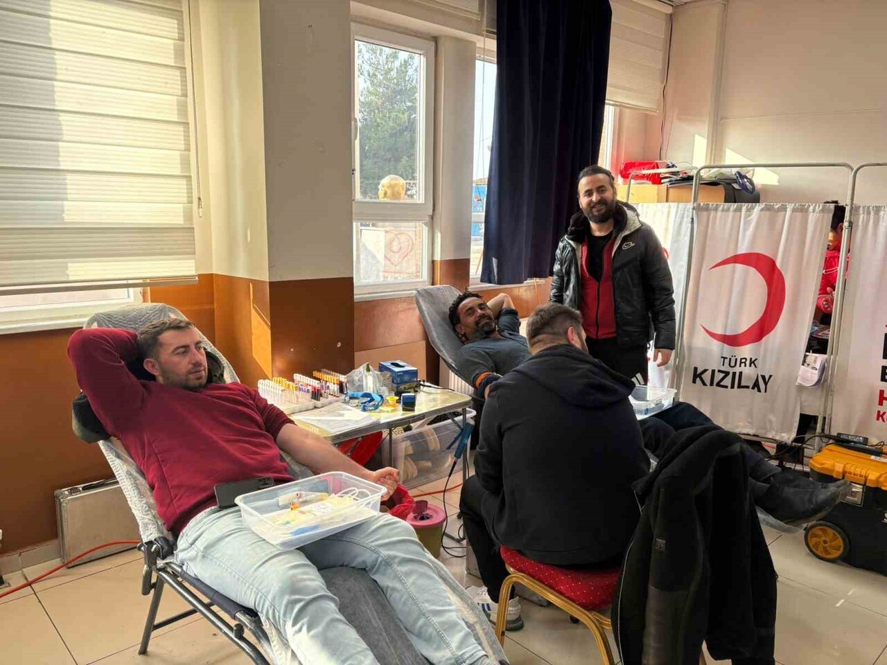 VEZİRKÖPRÜ KIZILAY ŞUBESİ, MEHMET PAŞA İLKOKULU’NDA GERÇEKLEŞTİRDİĞİ KAN BAĞIŞI KAMPANYASINDA...