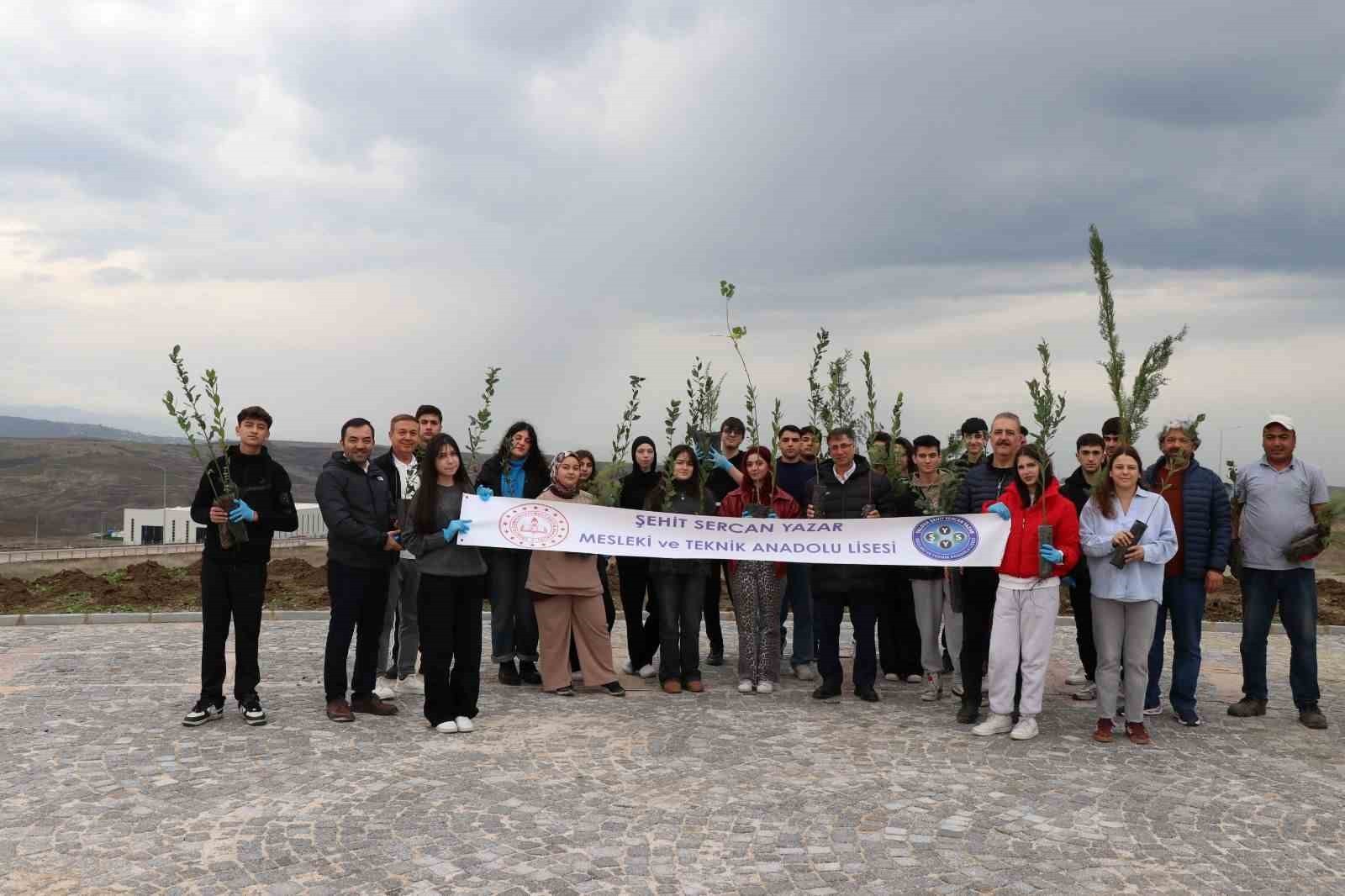 YALOVA MAKİNE İHTİSAS ORGANİZE SANAYİ BÖLGESİ, CUMHURİYETİMİZİN KURUCUSU GAZİ MUSTAFA KEMAL...