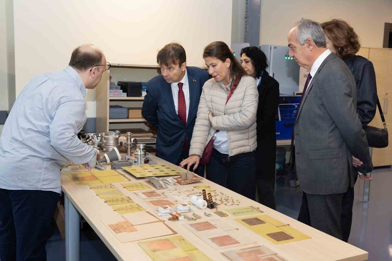 YAŞAR ÜNİVERSİTESİ’NİN SÜRDÜRÜLEBİLİR GELECEK İÇİN YÜRÜTTÜĞÜ YENİDEN YAPILANMA ÇALIŞMALARI...