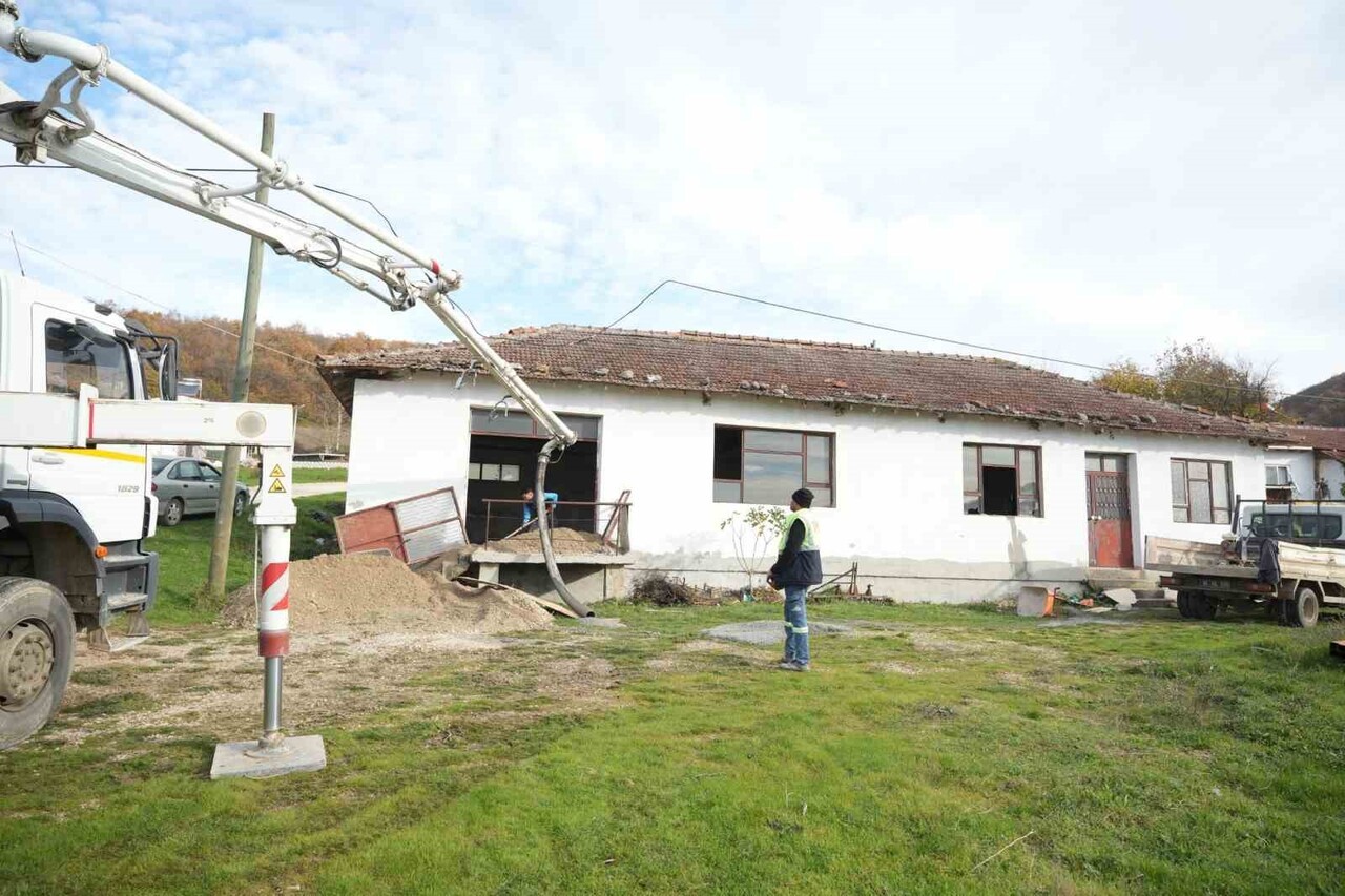 YENİŞEHİR BELEDİYESİ SÜLEYMANİYE MAHALLESİ’NE YENİ BİR DÜĞÜN SALONU KAZANDIRIYOR.