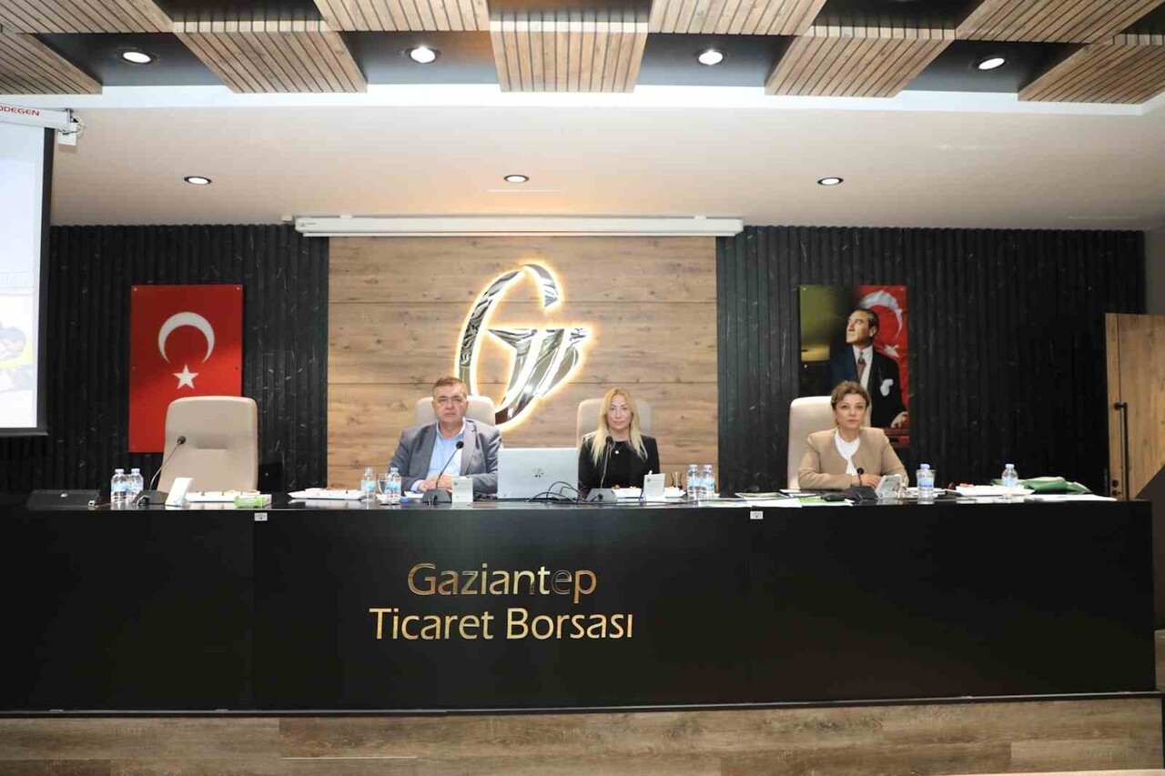 YEŞİL OKULLAR PROJESİ’NDE YENİ DÖNEM: KAPSAM 12 OKULA ÇIKTI