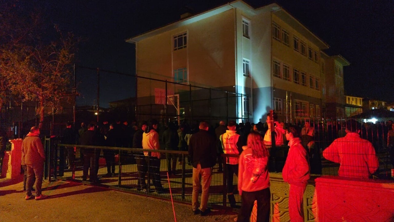 YOZGAT’IN YERKÖY İLÇESİNDE 17 YAŞINDAKİ GENÇ, HAYATINI KAYBETTİ.-