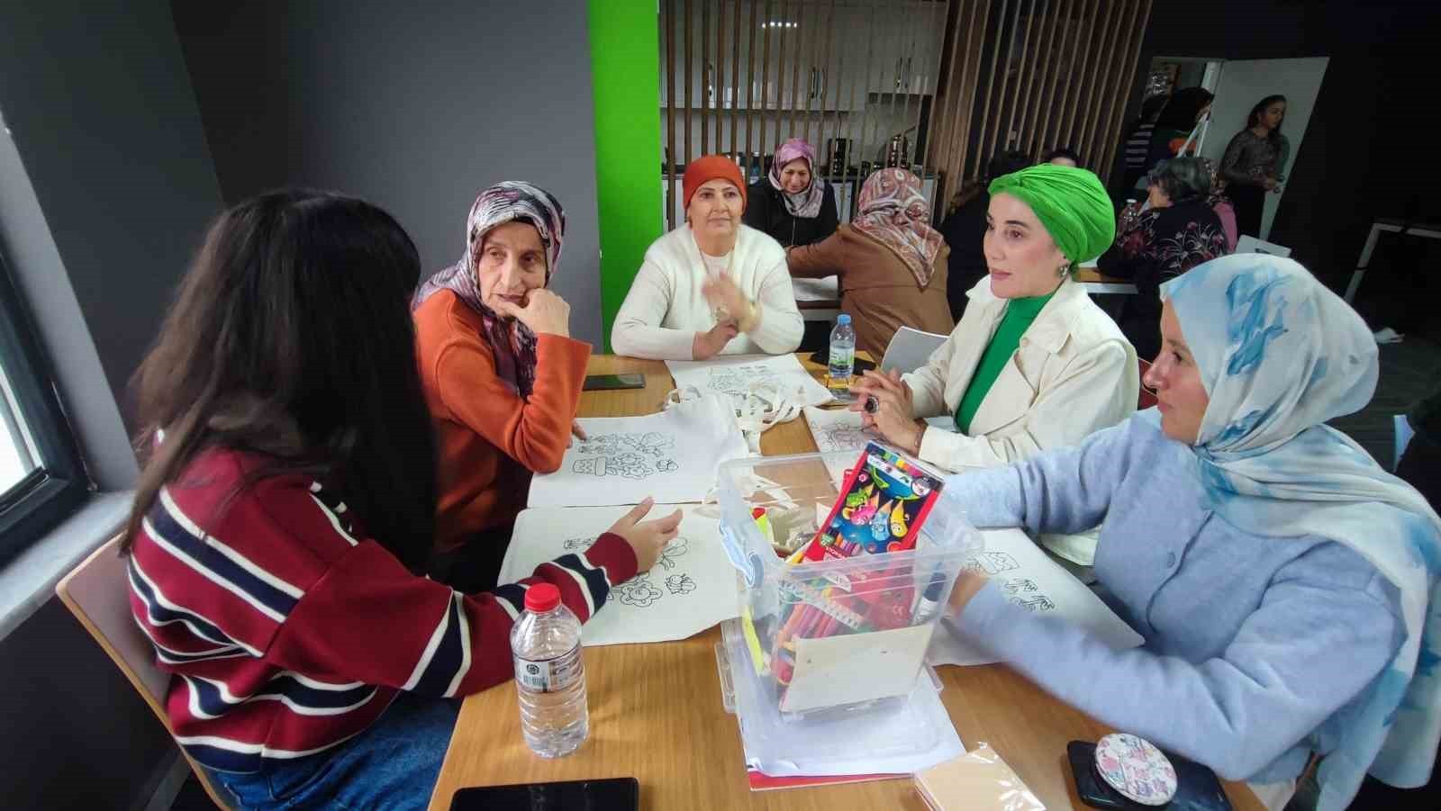 YOZGAT’TA KANSER HASTALARI, SORGUN’DA DÜZENLENEN ETKİNLİKTE GENÇLERLE BİR ARAYA GELEREK MORAL VE...