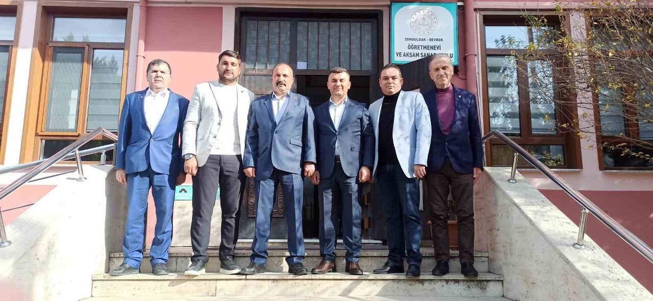 ZONGULDAK’IN DEVREK İLÇESİNDE DÜZENLENEN VE EV SAHİPLİĞİNİ DEVREK MHP İLÇE BAŞKAN CEVAT TİLKİCİ’İN...