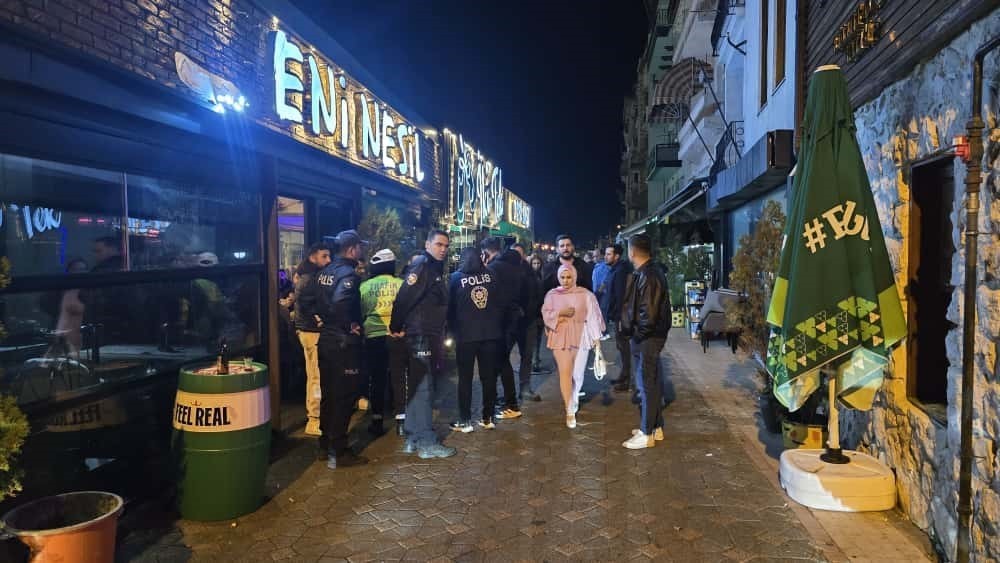 ZONGULDAK’IN EREĞLİ İLÇESİNDE GENEL ASAYİŞ VE HUZUR UYGULAMASI GERÇEKLEŞTİRİLDİ.