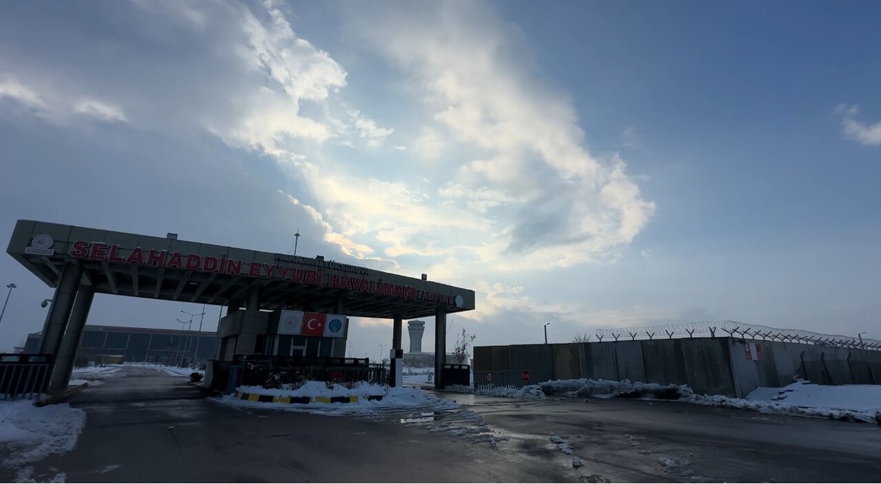 2015 YILINDA HİZMETE AÇILAN YÜKSEKOVA SELAHADDİN EYYUBİ HAVALİMANI, BÖLGEDEKİ HİZMET KALİTESİNDE...