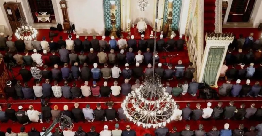 2025 En Yeni Cuma Mesajları: Ayetli, Hadisli ve Duygu Yüklü Paylaşımlar