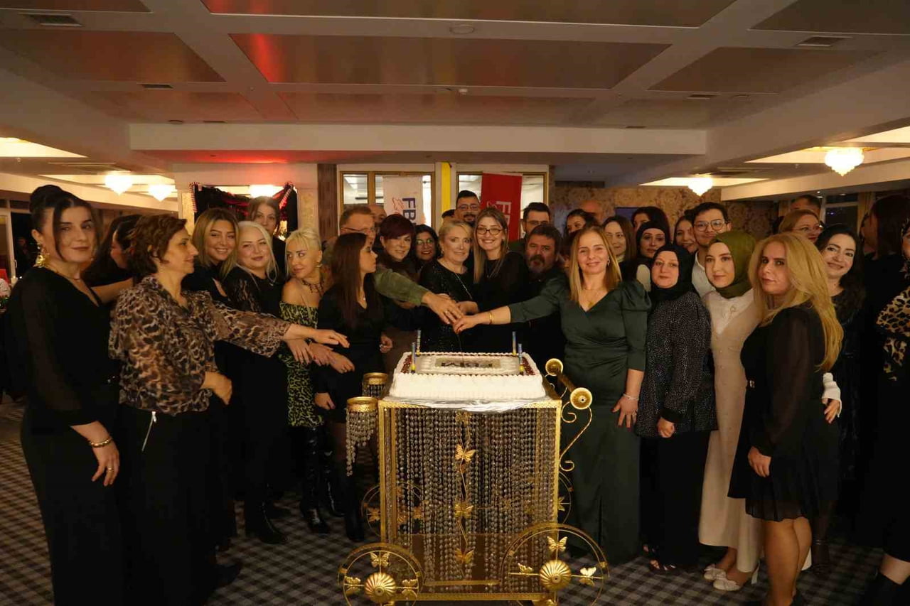 2025 YILININ BİTİMİNE SAYILI GÜNLER KALA FBM TIP MERKEZİ ÇALIŞANLARI, DÜZENLENEN MORAL VE...