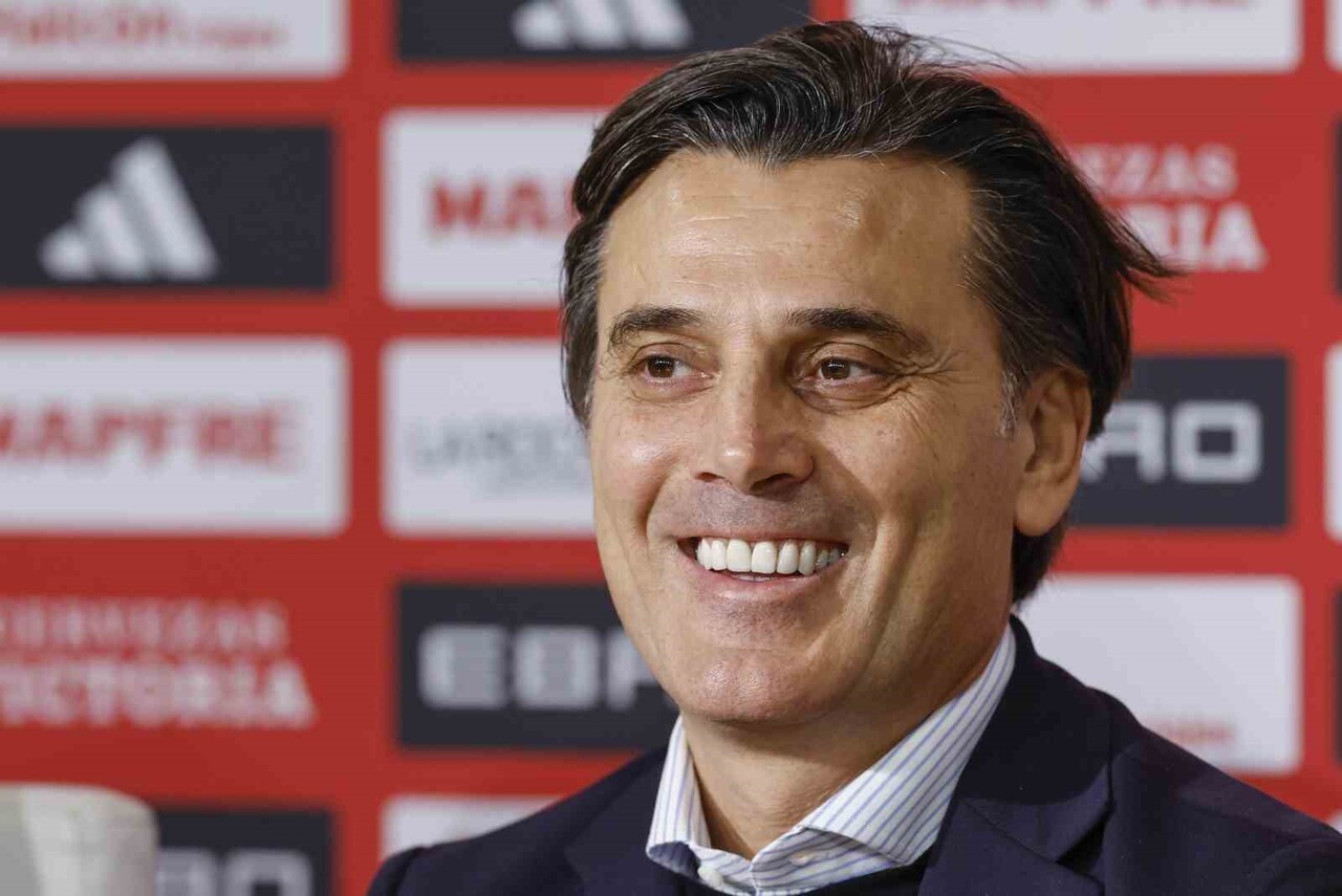 A MİLLİ FUTBOL TAKIMI TEKNİK DİREKTÖRÜ VİNCENZO MONTELLA