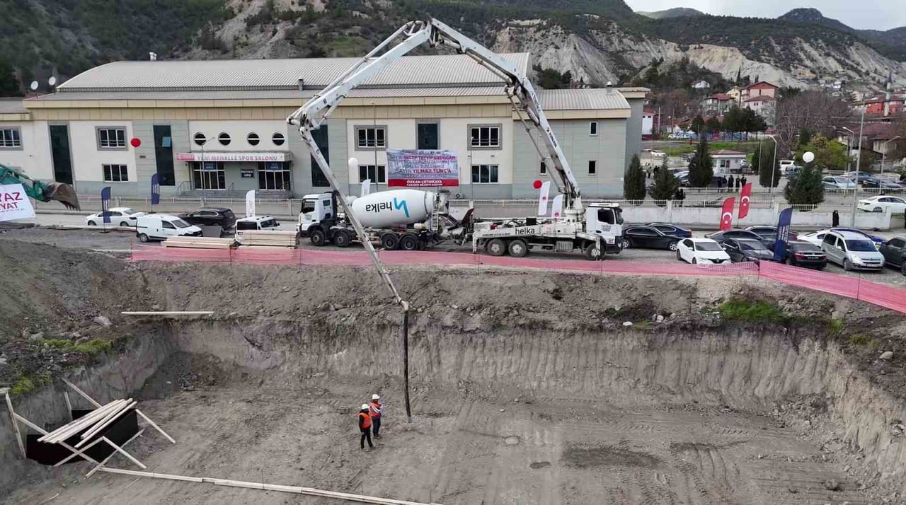 ADALET BAKANI YILMAZ TUNÇ, KARABÜK’TE YAPIMI GERÇEKLEŞTİRİLECEK ADALET SARAYI’NIN TEMEL ATMA...