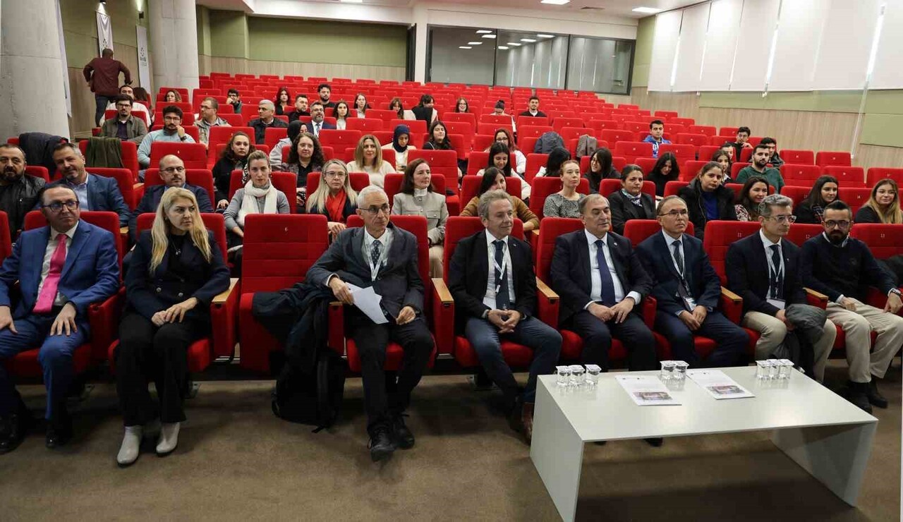 ADANA ALPARSLAN TÜRKEŞ BİLİM VE TEKNOLOJİ ÜNİVERSİTESİ'NDE '2023 TÜRKİYE DEPREMİNİN ARDINDAN'...