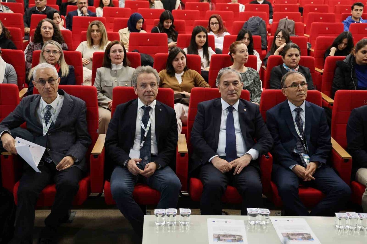 ADANA ALPARSLAN TÜRKEŞ BİLİM VE TEKNOLOJİ ÜNİVERSİTESİ'NDE '2023 TÜRKİYE DEPREMİNİN ARDINDAN'...
