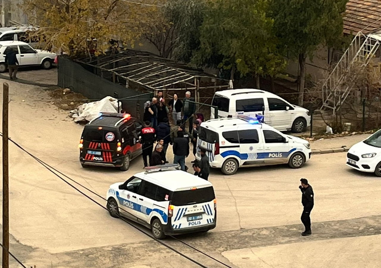 ADIYAMAN’DA, İKİ GRUP ARASINDA ÇIKAN KAVGADA 5 KİŞİ YARALANDI.