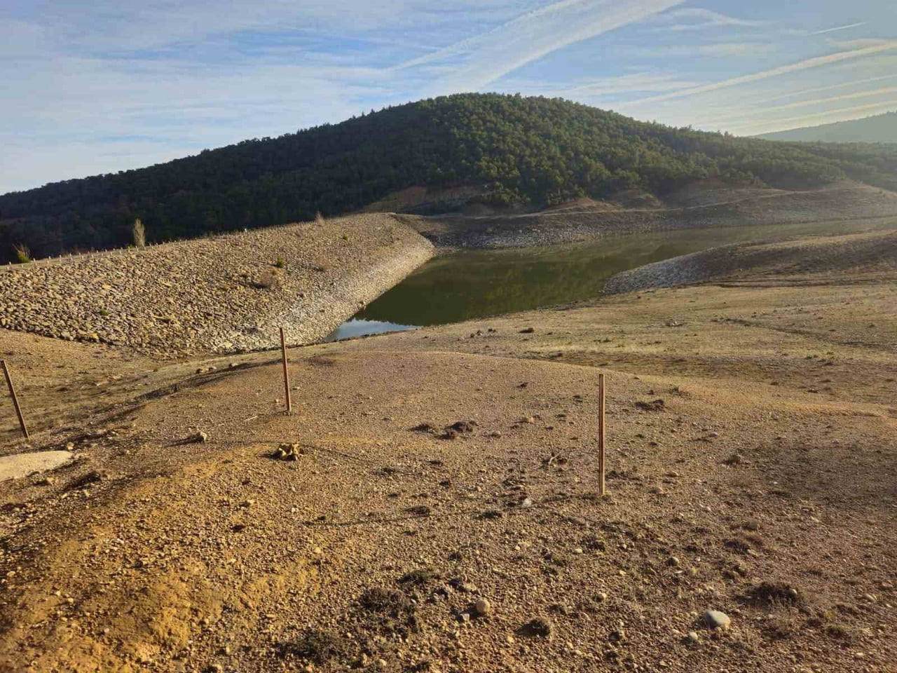 AFYONKARAHİSAR’IN DAZKIRI İLÇESİNDE BARAJ VE GÖLETLERİN RUTİN KONTROLLERİ...