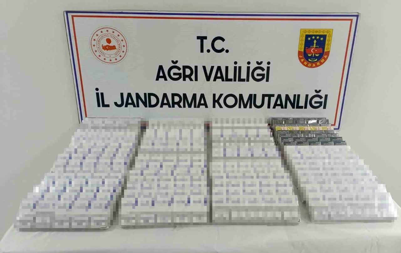 AĞRI’NIN DOĞUBAYAZIT İLÇESİNDE JANDARMA EKİPLERİNCE YAPILAN YOL KONTROLÜ SIRASINDA 840 PAKET...