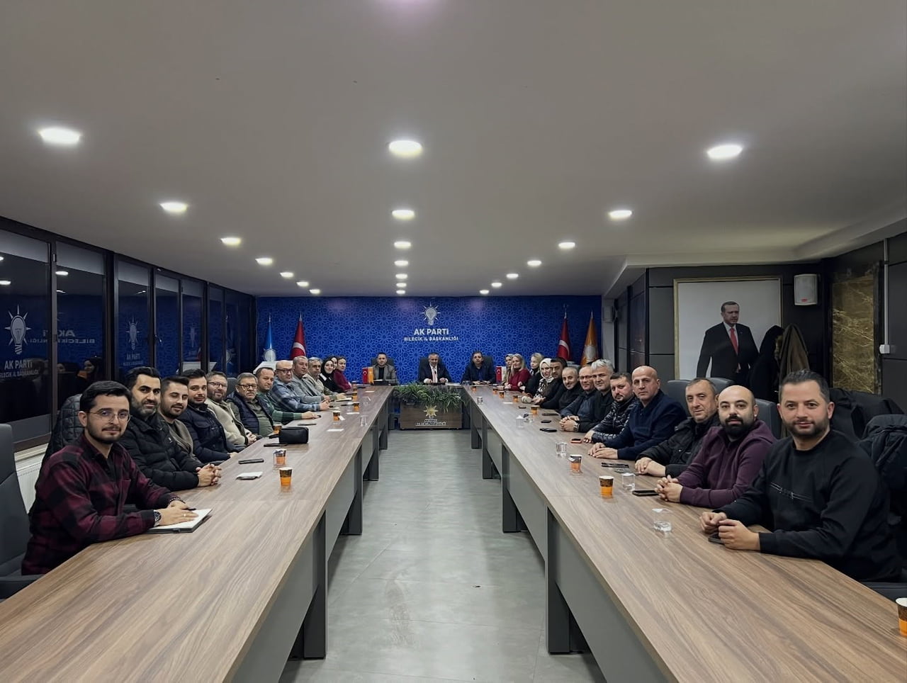 AK PARTİ BİLECİK’TE İL YÖNETİM KURULU TOPLANTISI