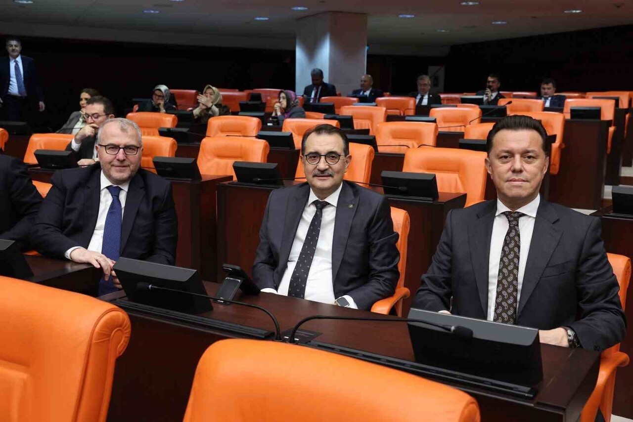 AK PARTİ ESKİŞEHİR MİLLETVEKİLİ NEBİ HATİPOĞLU, TÜRKİYE BÜYÜK MİLLET MECLİSİ (TBMM) GENEL...