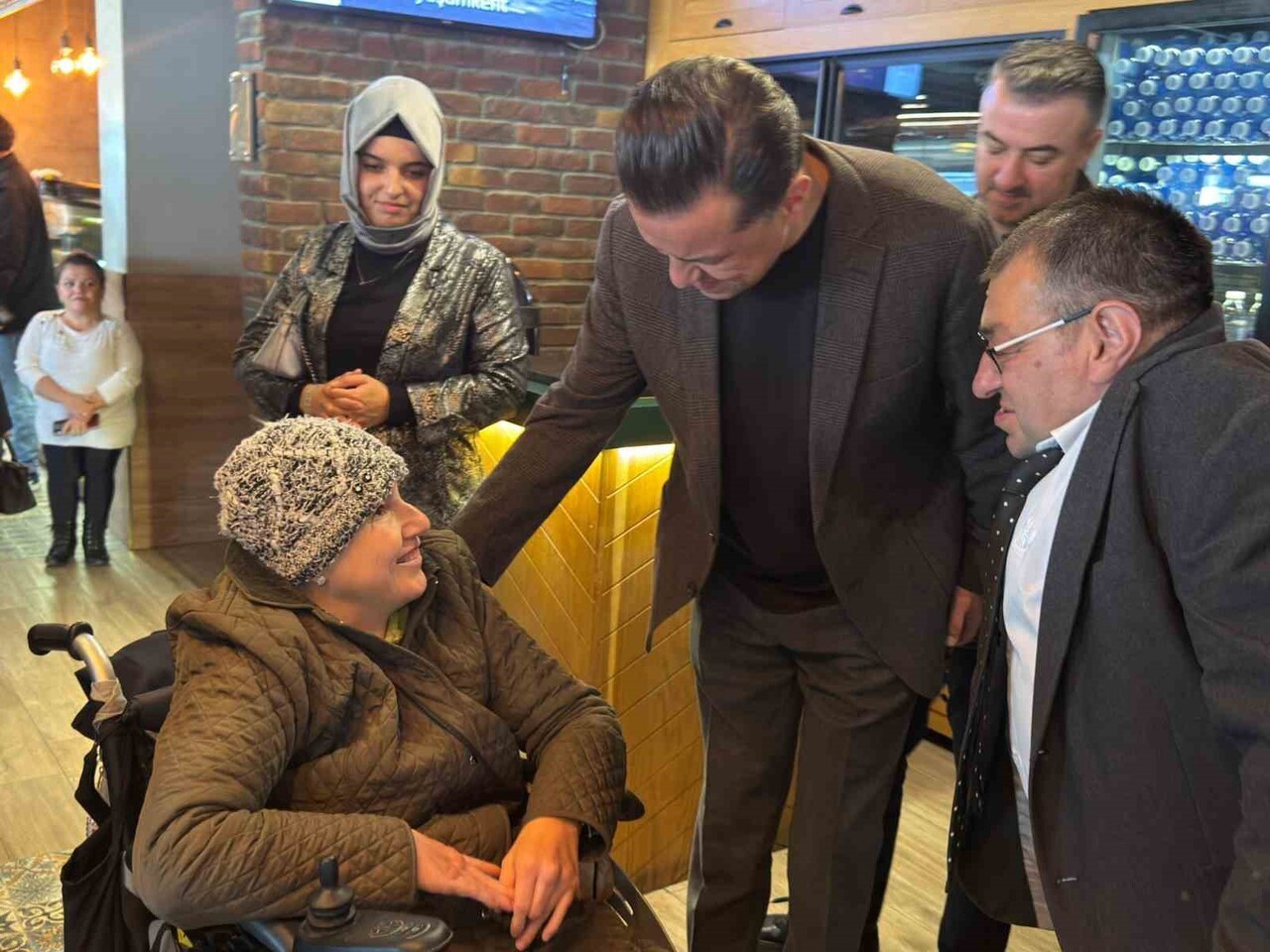 AK PARTİ TARAFINDAN DÜZENLENEN KAHVALTIYA AK PARTİ ESKİŞEHİR MİLLETVEKİLİ NEBİ HATİPOĞLU'DA...
