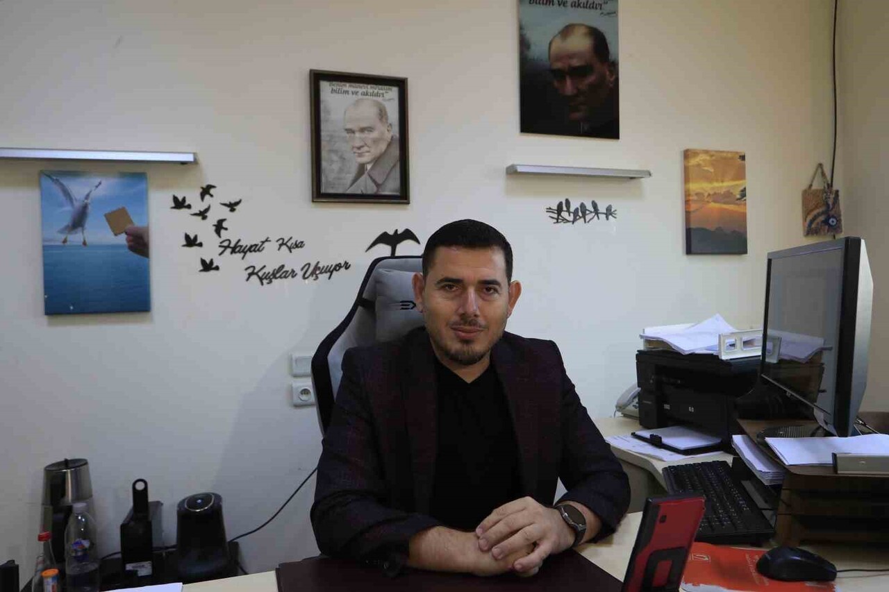 AKDENİZ ÜNİVERSİTESİ TIP FAKÜLTESİ HASTANESİ PSİKİYATRİ ANABİLİM DALI BAŞKANI DOÇ. DR. ALİ...