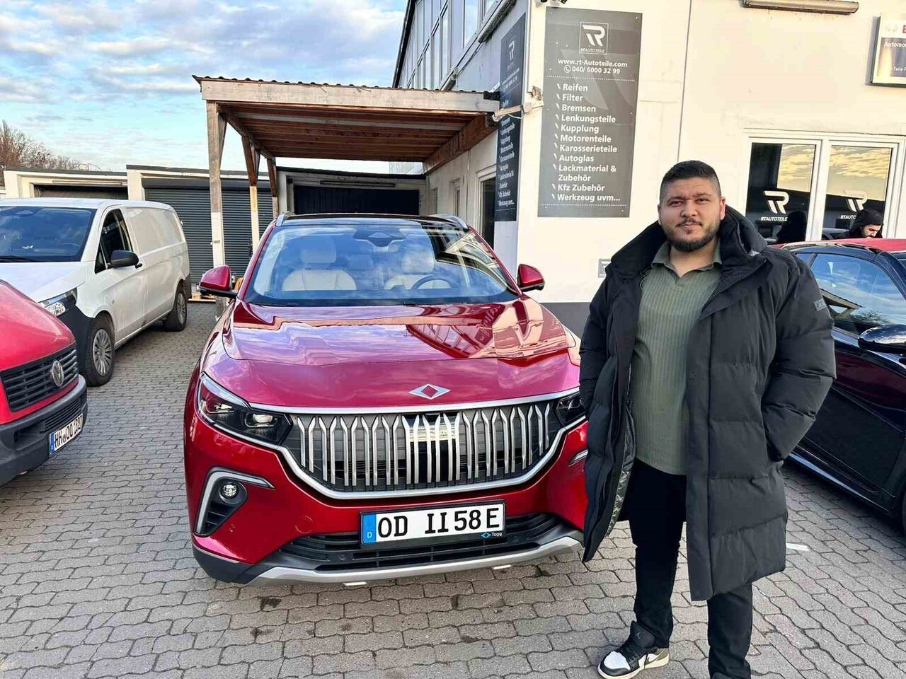 ALMANYA'DA YAŞAYAN HATAYLI İBRAHİM TÜMKAYA, TÜRKİYE'NİN YERLİ VE MİLLİ OTOMOBİLİ TOGG T10X'İ...