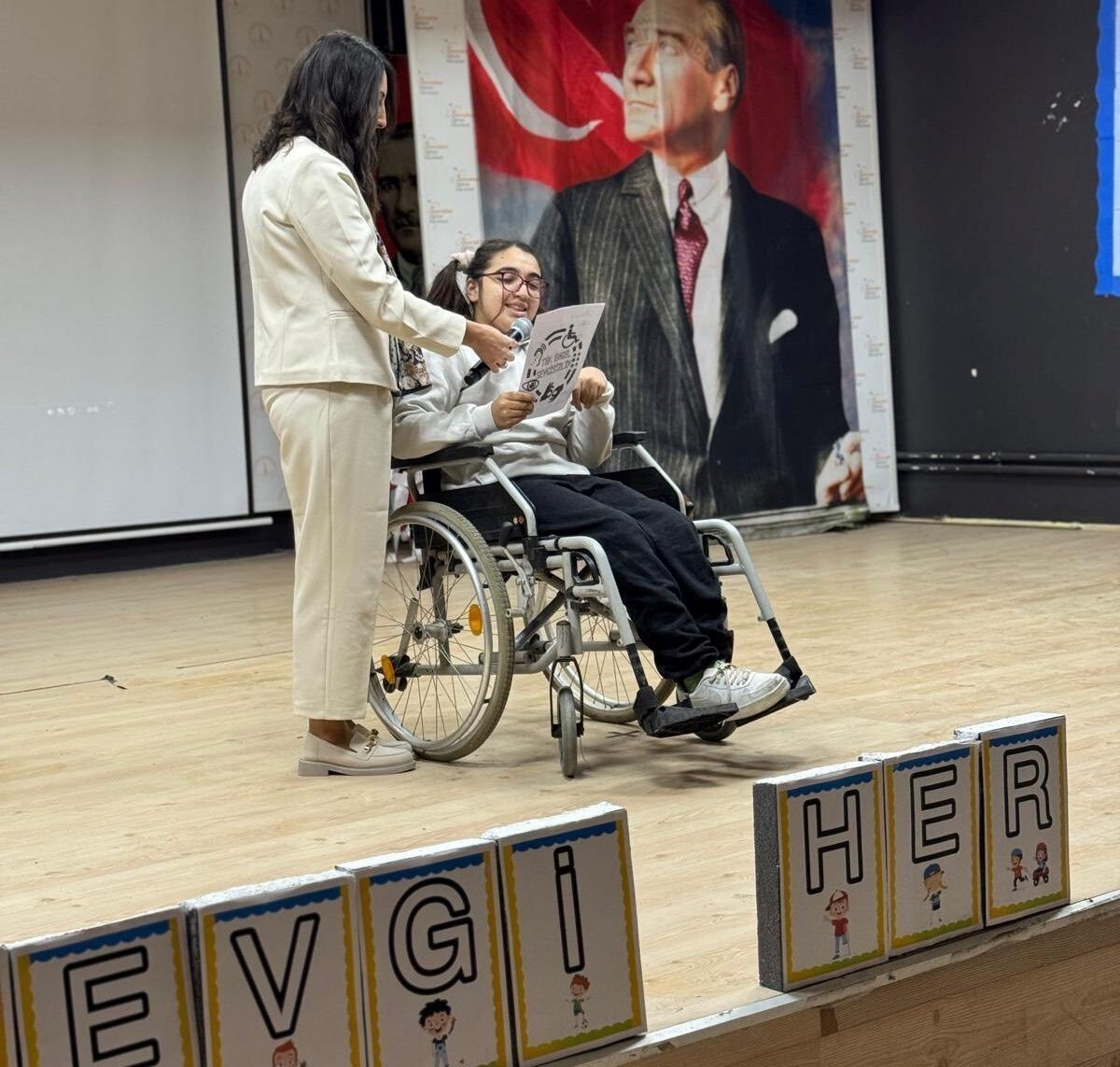 ALTINTAŞ’TA "DÜNYA ENGELLİLER GÜNÜ" ETKİNLİKLERİ