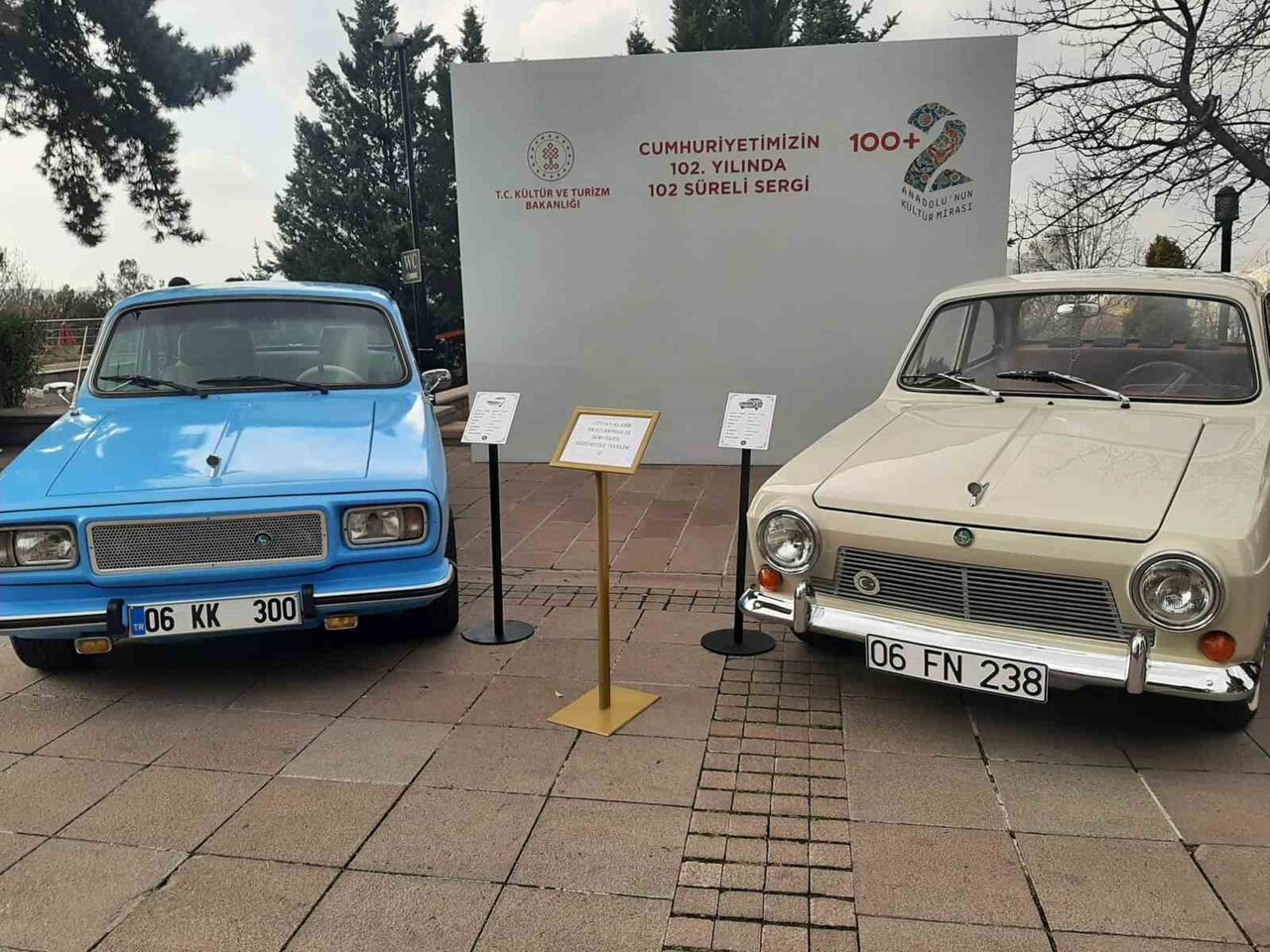 ANADOL ARAÇLARININ SERGİLENDİĞİ 'ANADOL'UN DOĞUŞU SERGİSİ' ZİYARETE AÇILDI