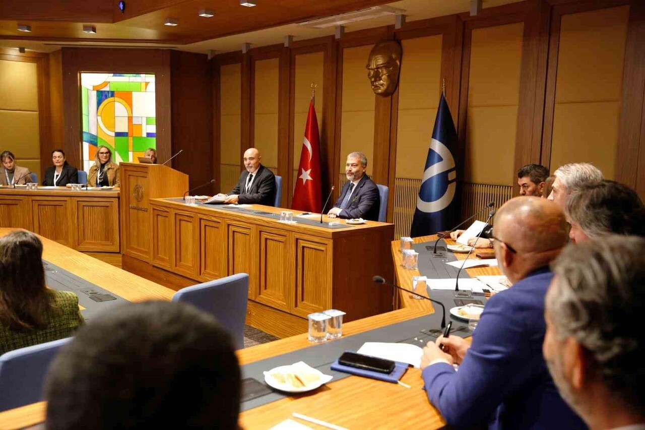 ANADOLU ÜNİVERSİTESİNİN DÖRT GÜN SÜREN YÜKSEKÖĞRETİM KALİTE KURULU (YÖKAK) KURUMSAL AKREDİTASYON...