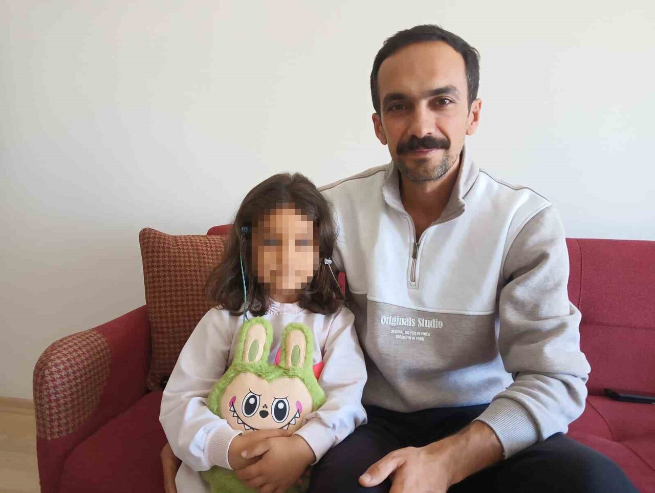 ANKARA’DA PİTBULL SALDIRISINDA YARALANAN İKİ KARDEŞTEN BİRİ TABURCU EDİLDİ. OLAYLA İLGİLİ KONUŞAN...